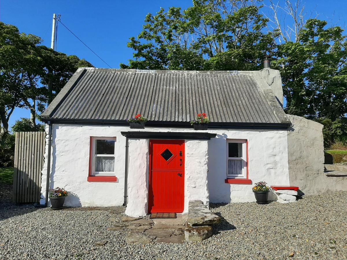 Cherry Tree - Cosy 19th Century Holiday home Claragh