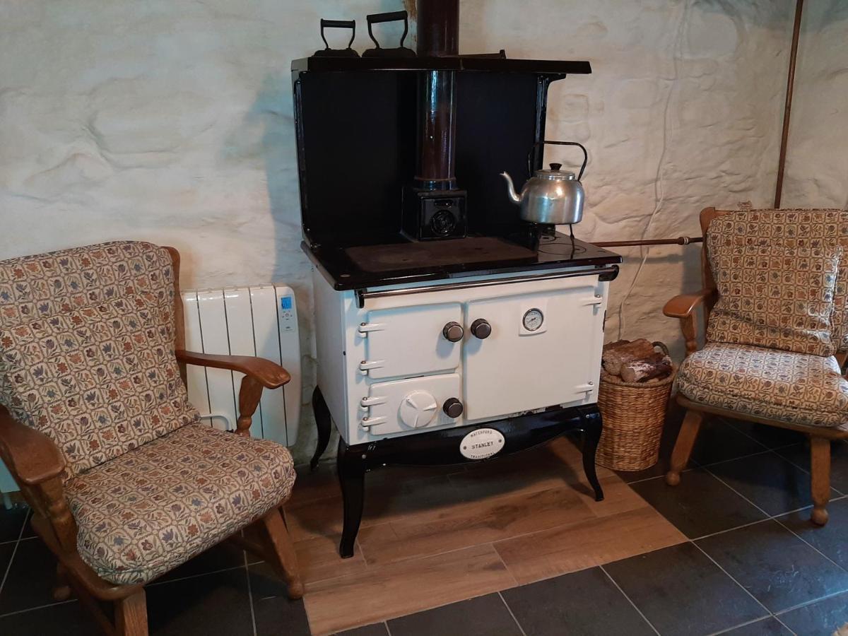 Cherry Tree - Cosy 19th Century *